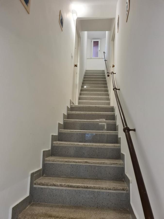 Ferienwohnung Al Castello - Aeroporto Delle Marche - Ancona Falconara Marittima Exterior foto