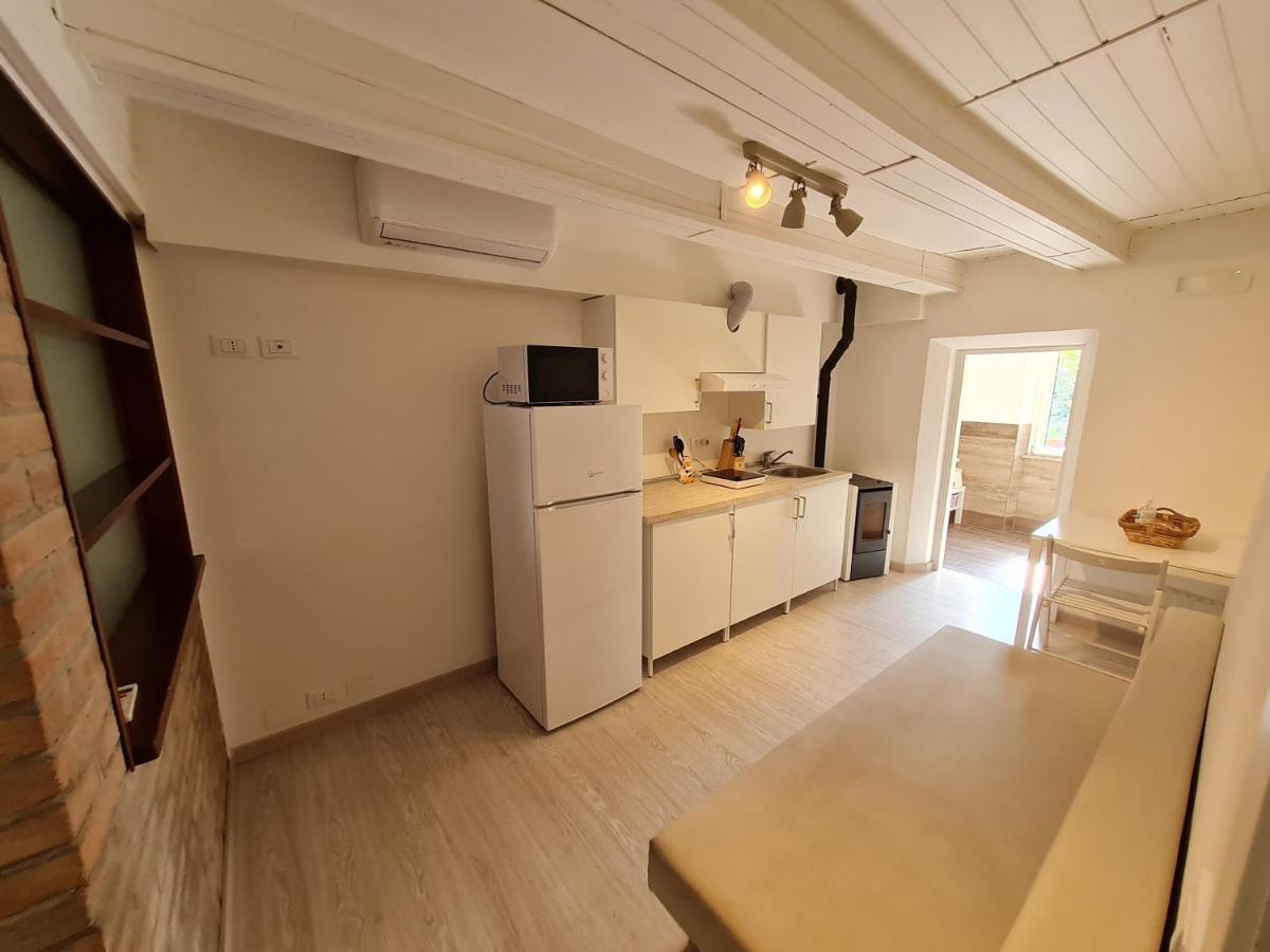 Ferienwohnung Al Castello - Aeroporto Delle Marche - Ancona Falconara Marittima Exterior foto
